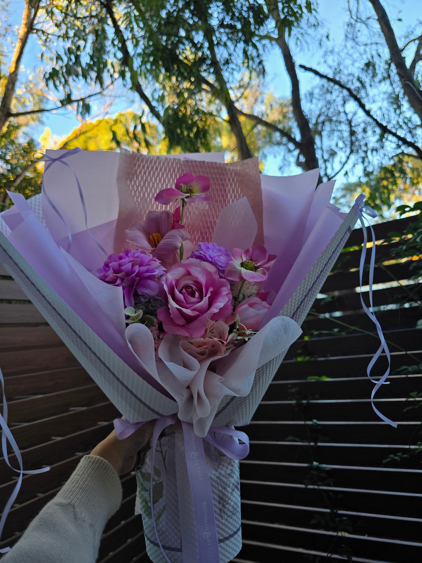 Elegant Rose Silk flowers arrangement bouquet (medium size)