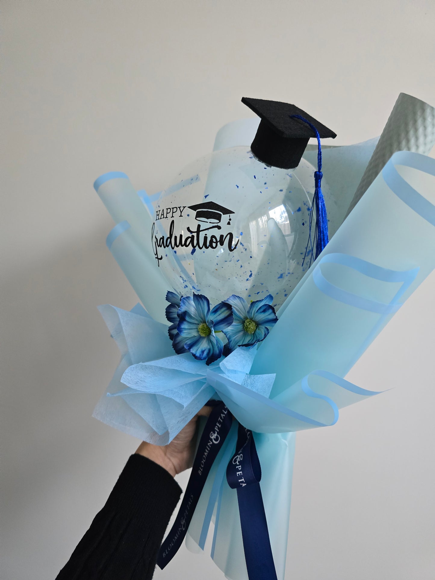 Blue Graduation Balloon Bouquet with Artificial Flowers & Cap – Handmade Class of 2025 Gift | Buy 3 or 6 Bundles to Save More