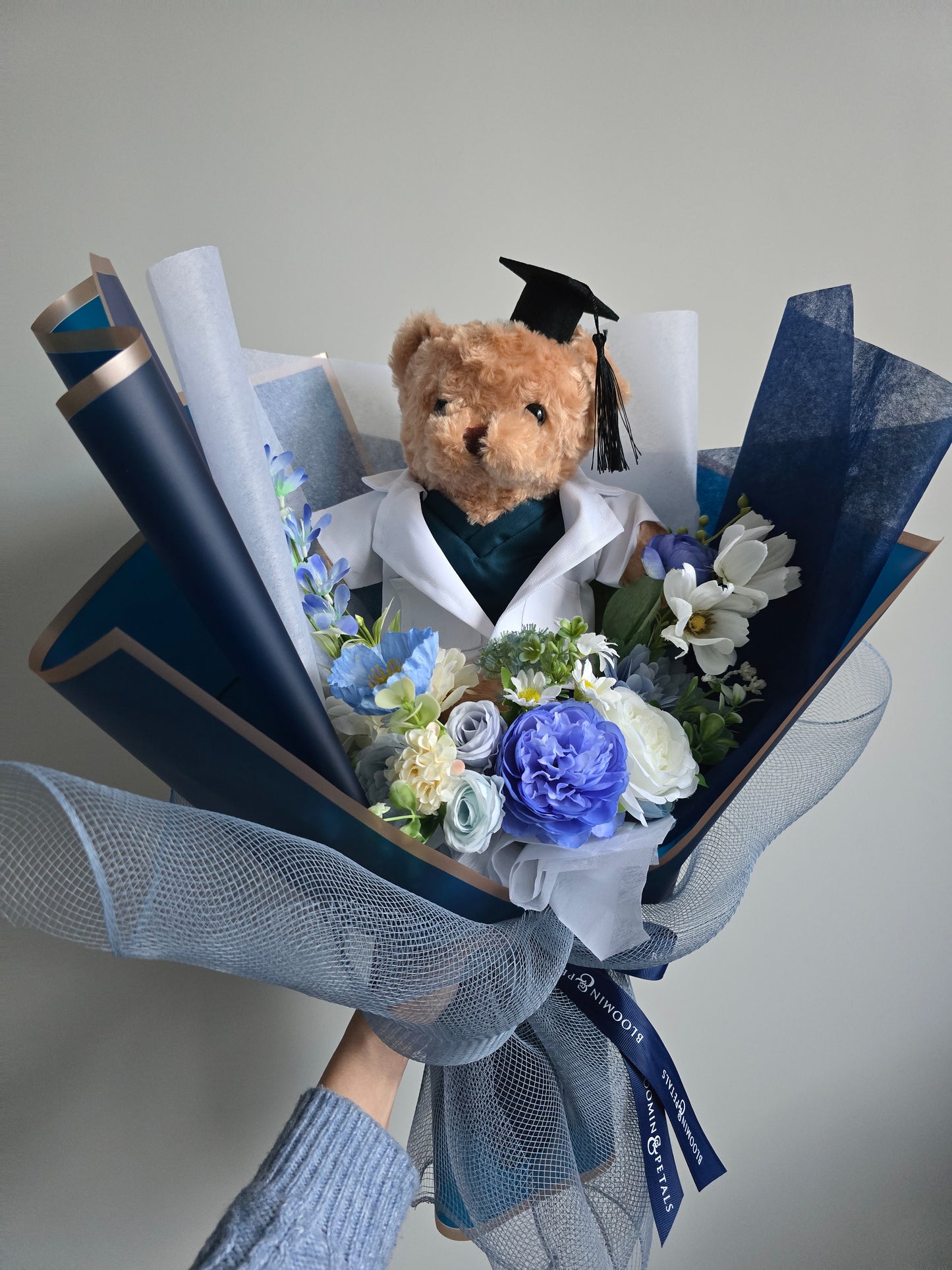 LIMITED EDITION BOUQUET WITH DOCTOR TEDDY BEAR GRADUATION BOUQUET