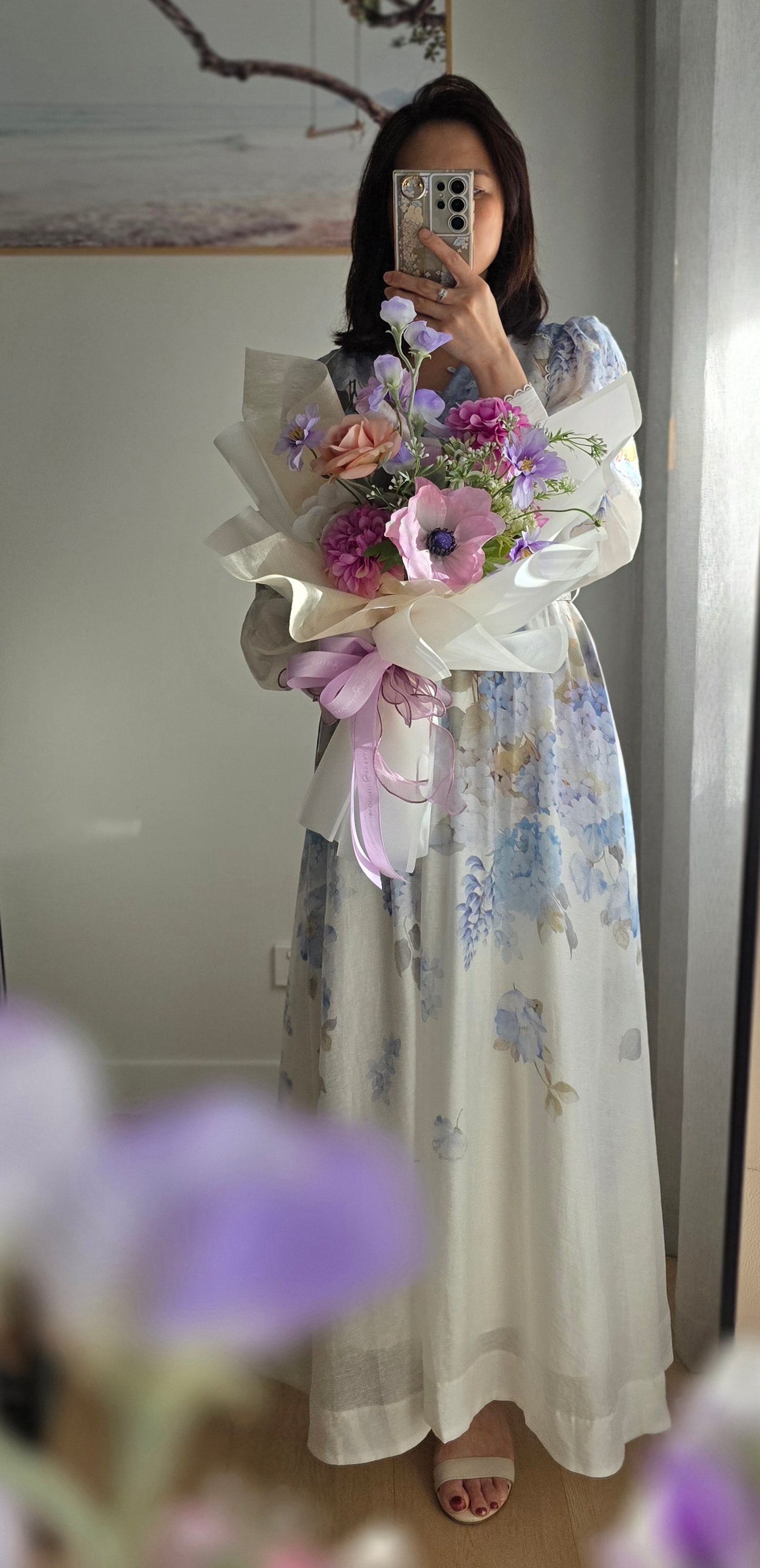Elegant Silk flowers arrangement bouquet
