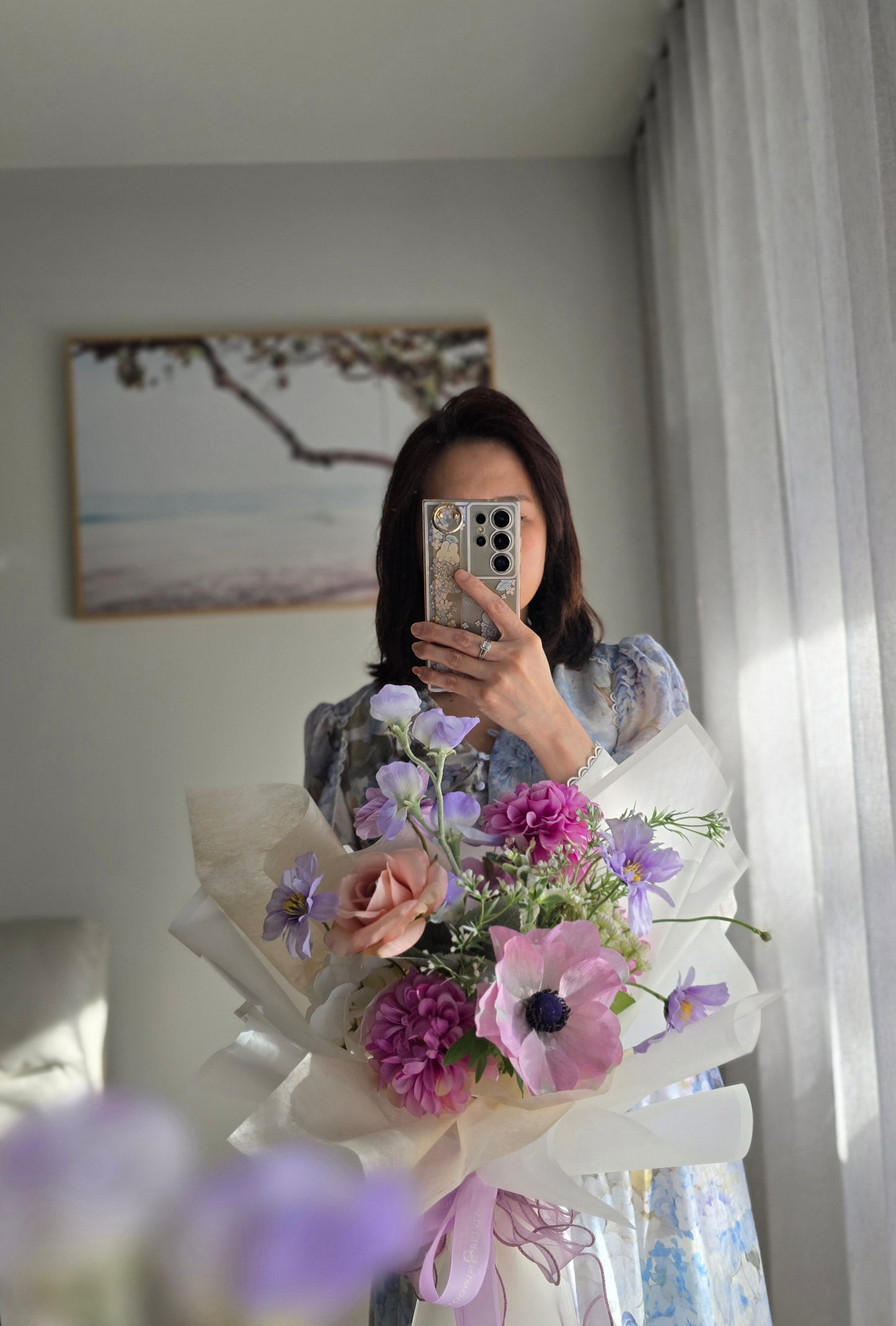 Elegant Silk flowers arrangement bouquet