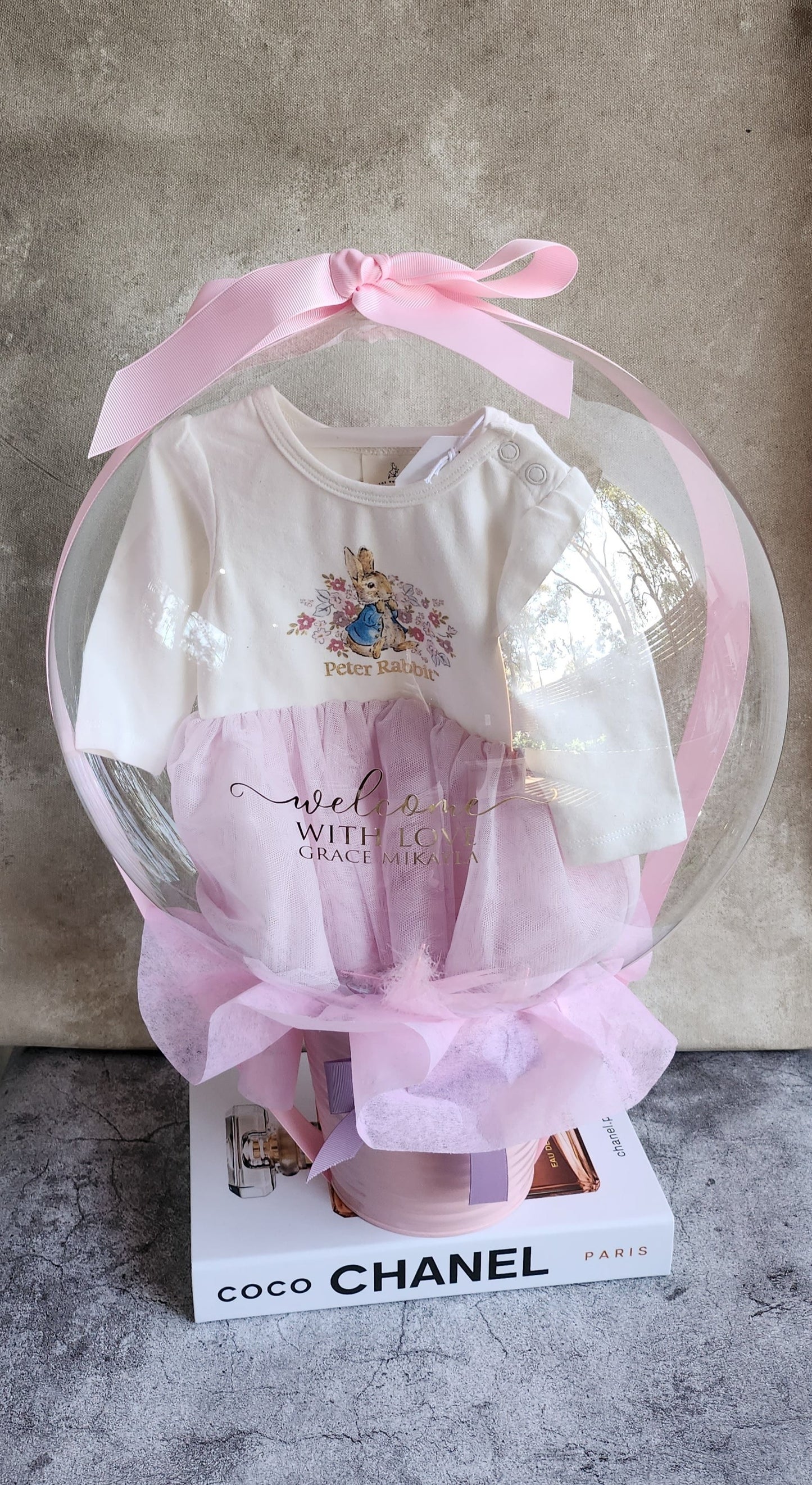 Baby gift set for welcoming baby