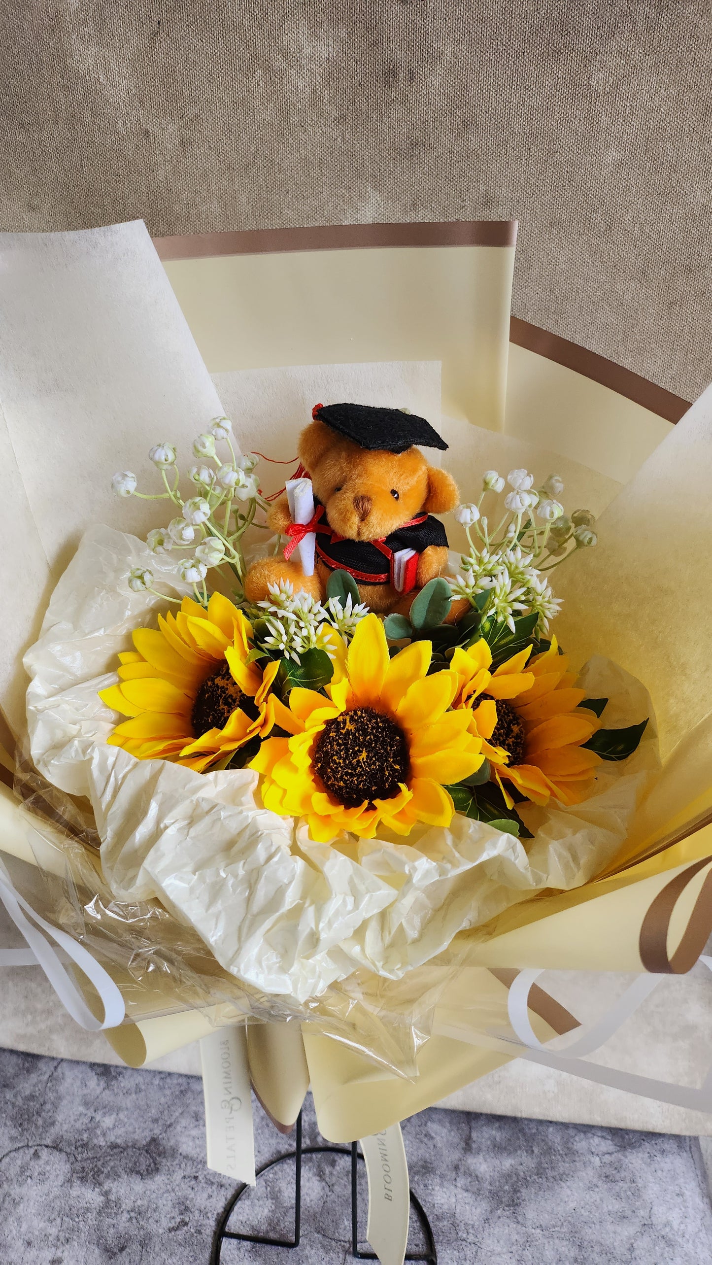 Sunflower graduation bouquet