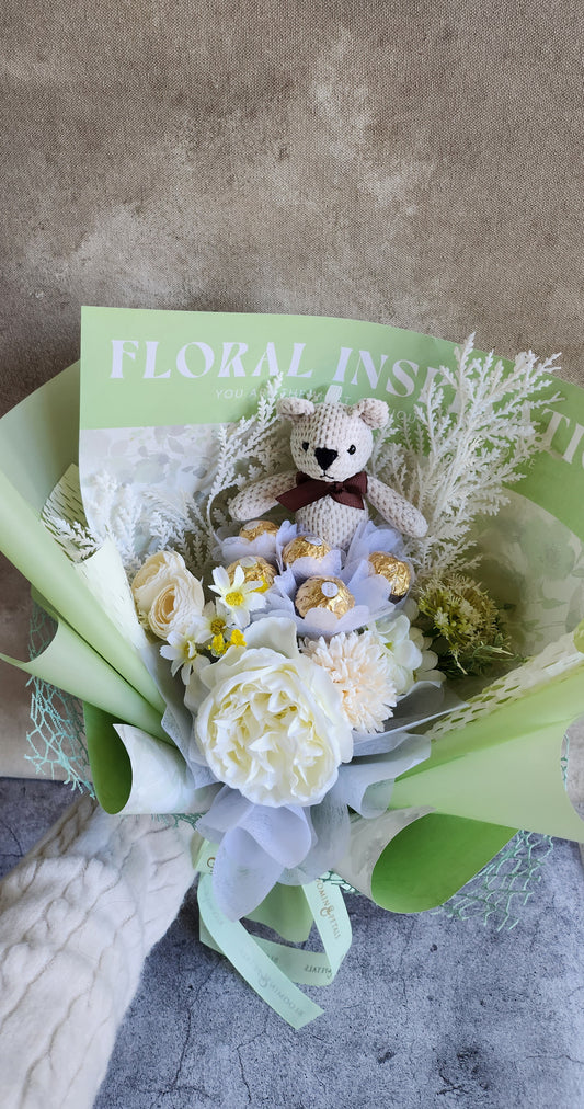 Ferrero Rocher teddy bear graduation flower bouquet birthday flower bouquet