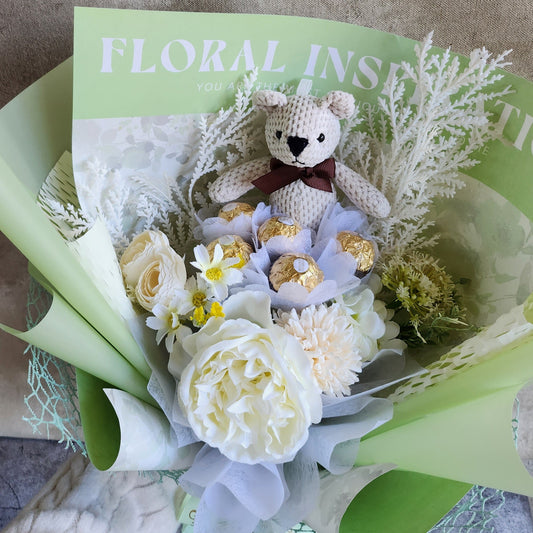 Ferrero Rocher teddy bear graduation flower bouquet birthday flower bouquet