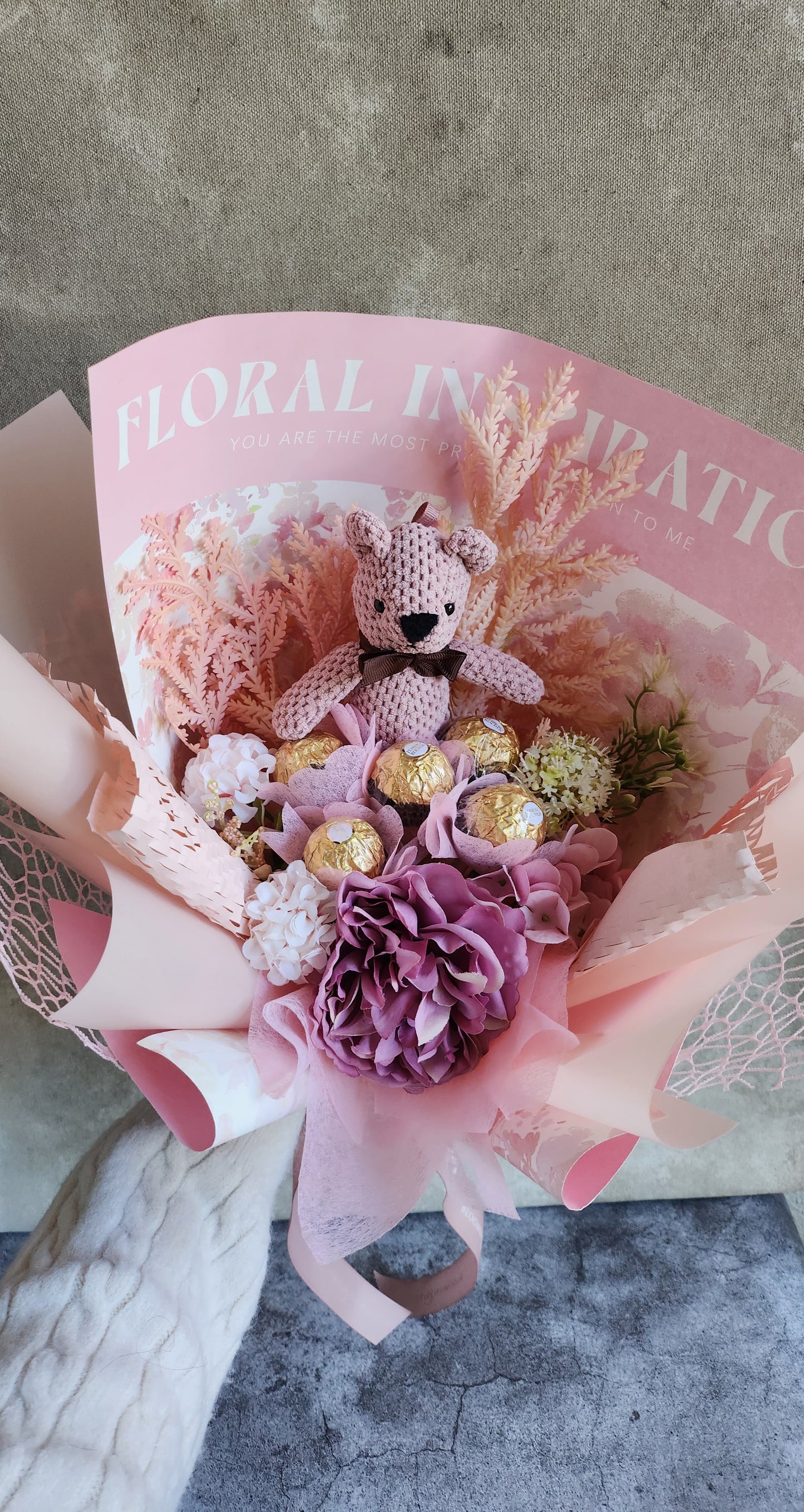 Ferrero Rocher teddy bear graduation flower bouquet birthday flower bouquet