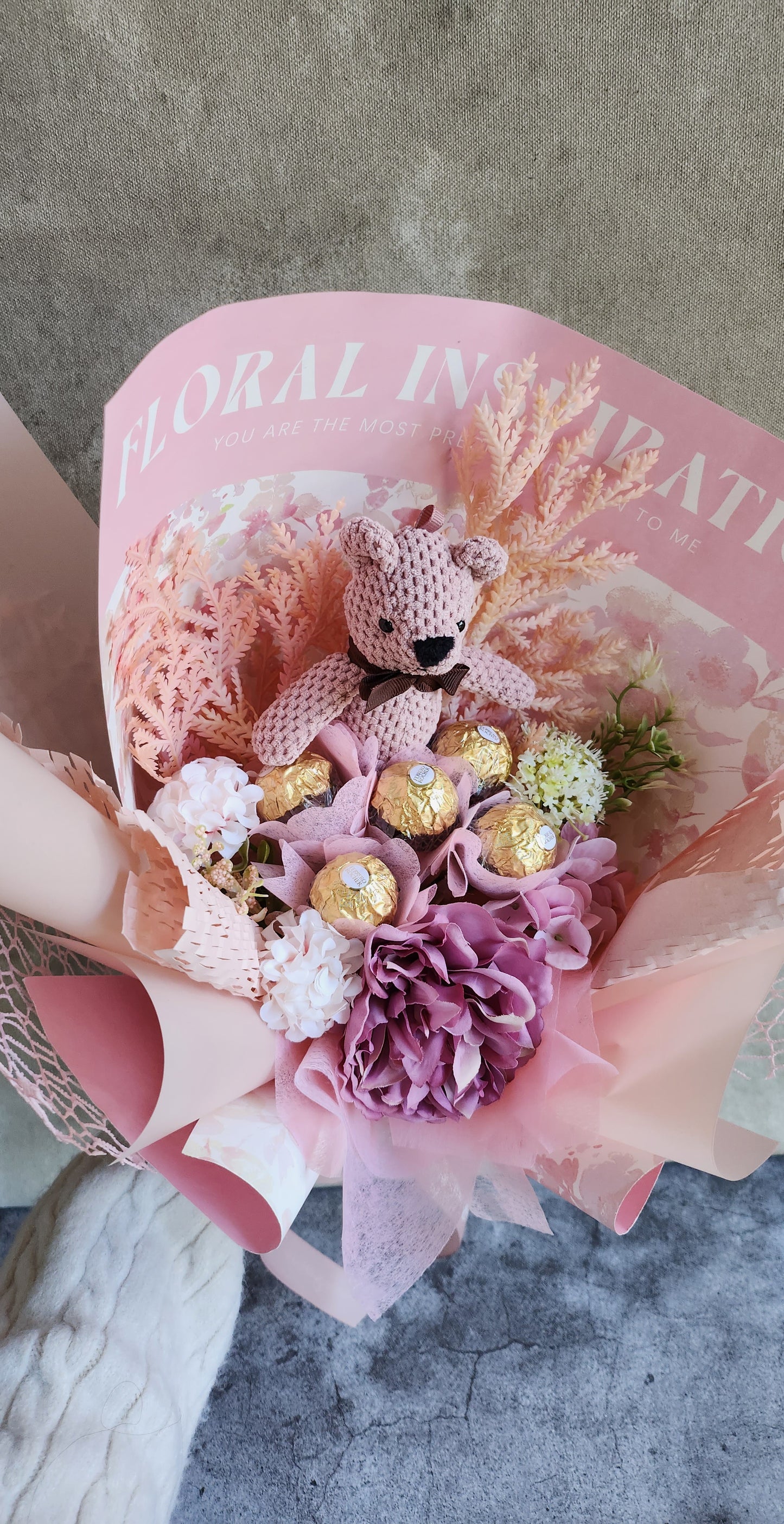 Ferrero Rocher teddy bear graduation flower bouquet birthday flower bouquet