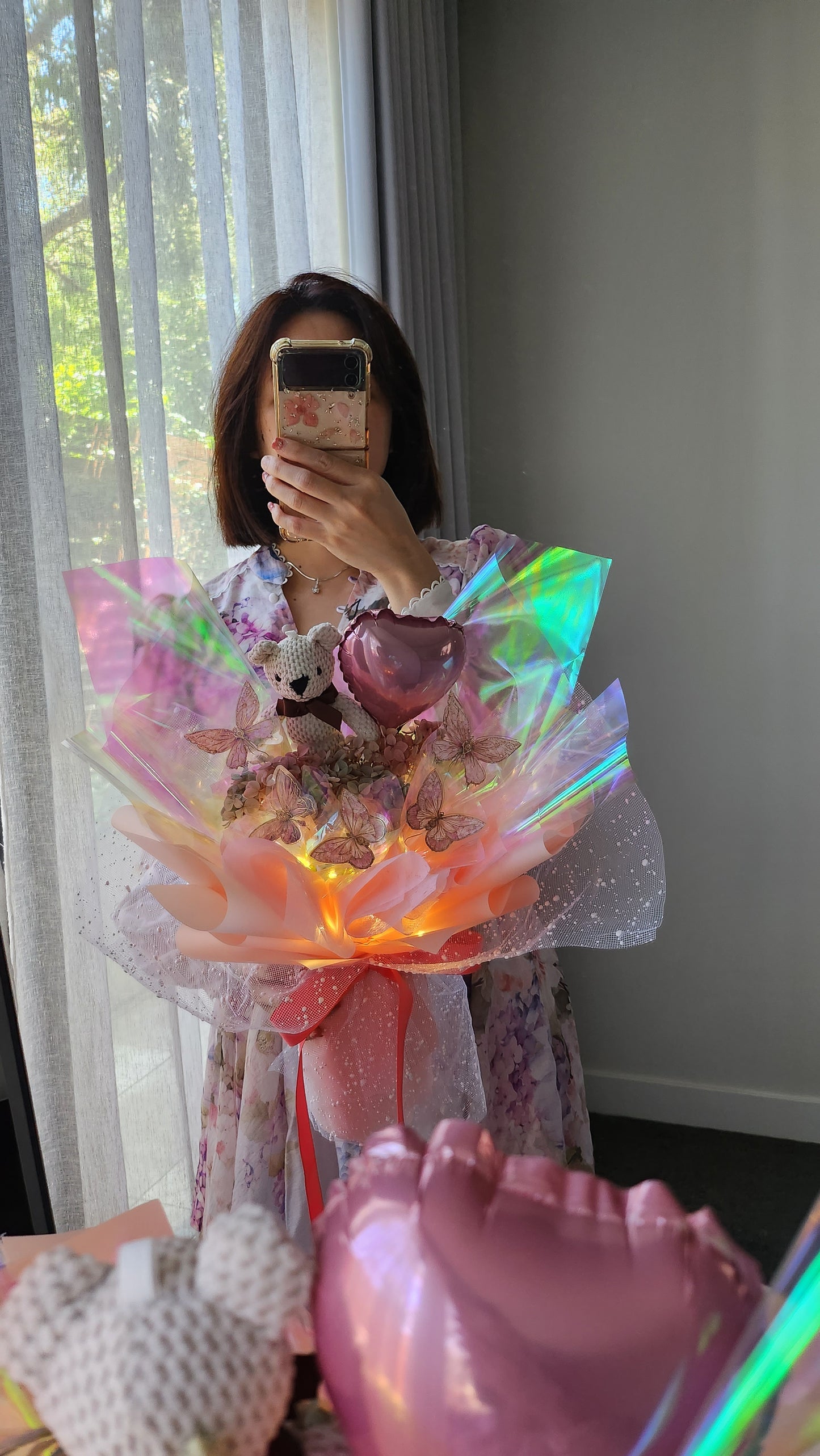 HOLOGRAM LIGHT UP BUTTERFLY BOUQUET