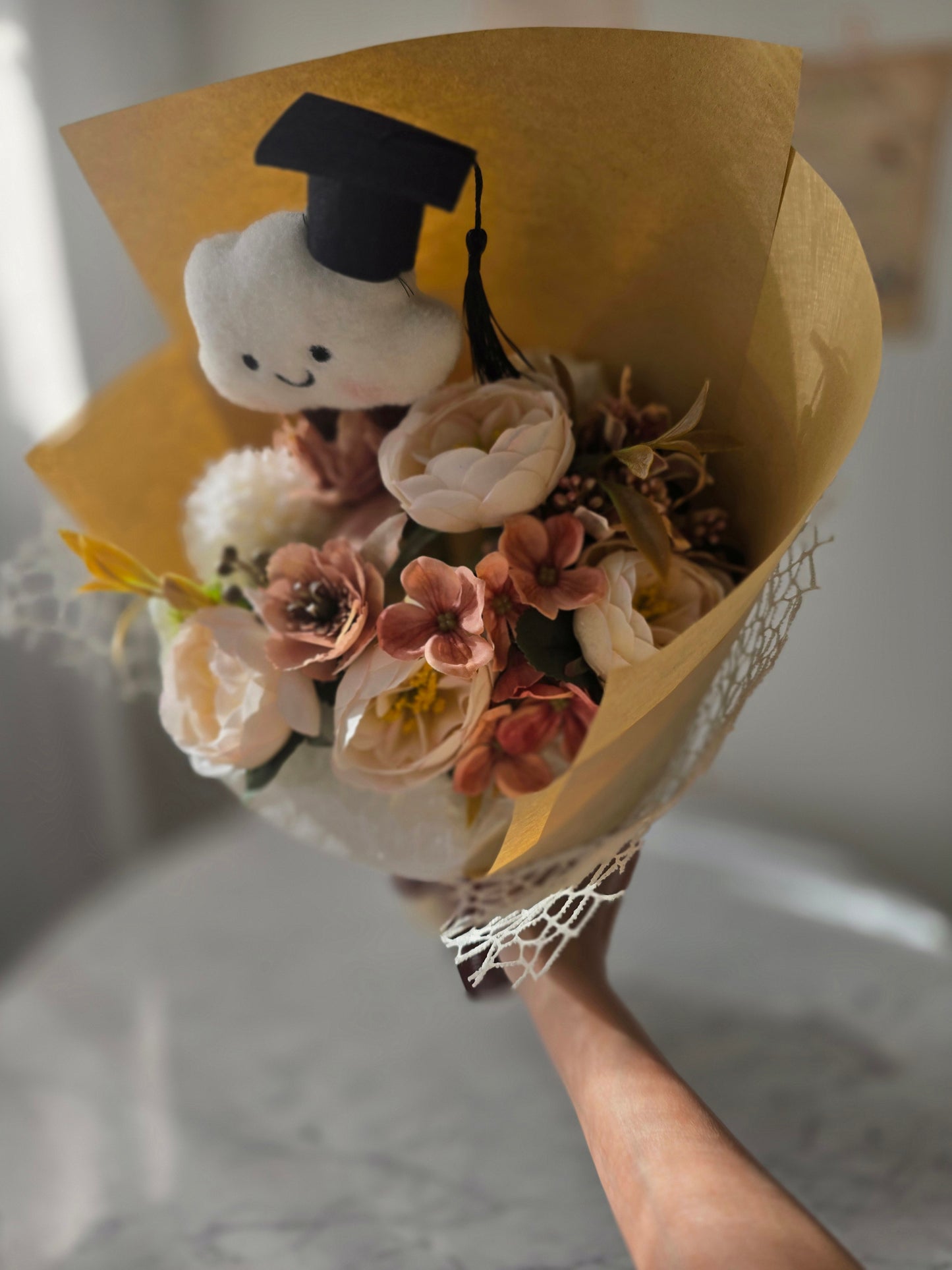 NEW CLOUD PLUSHIE NEUTRAL GRADUATION BOUQUET