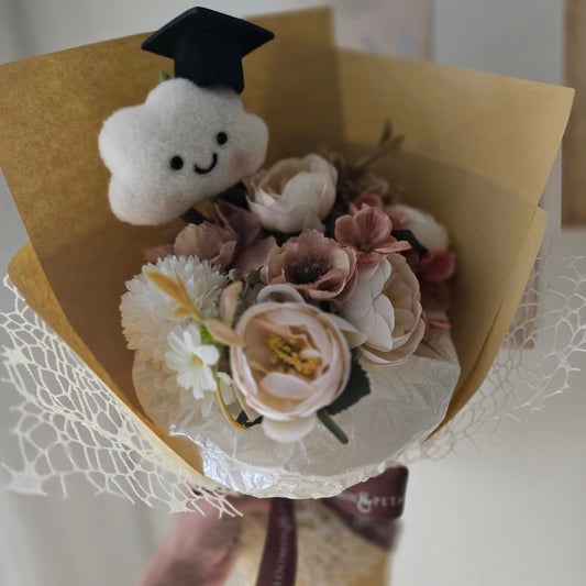 NEW CLOUD PLUSHIE NEUTRAL GRADUATION BOUQUET